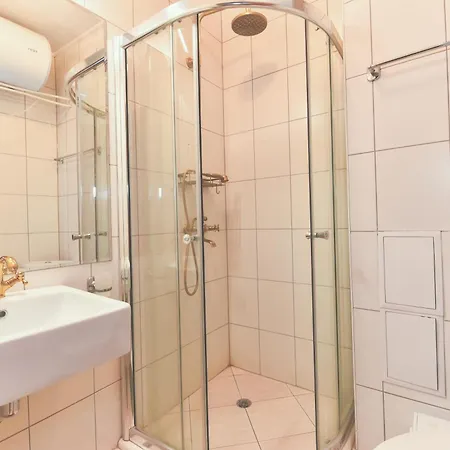 Apartament Cedar Iii One Bdrm Flat B2 *