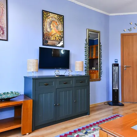 Cedar Iii One Bdrm Flat B2 * 班斯科